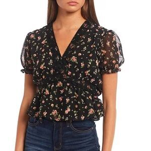 Miss Chevious Blouse Floral Cropped Black Buttons V-Neck Casual Neutral